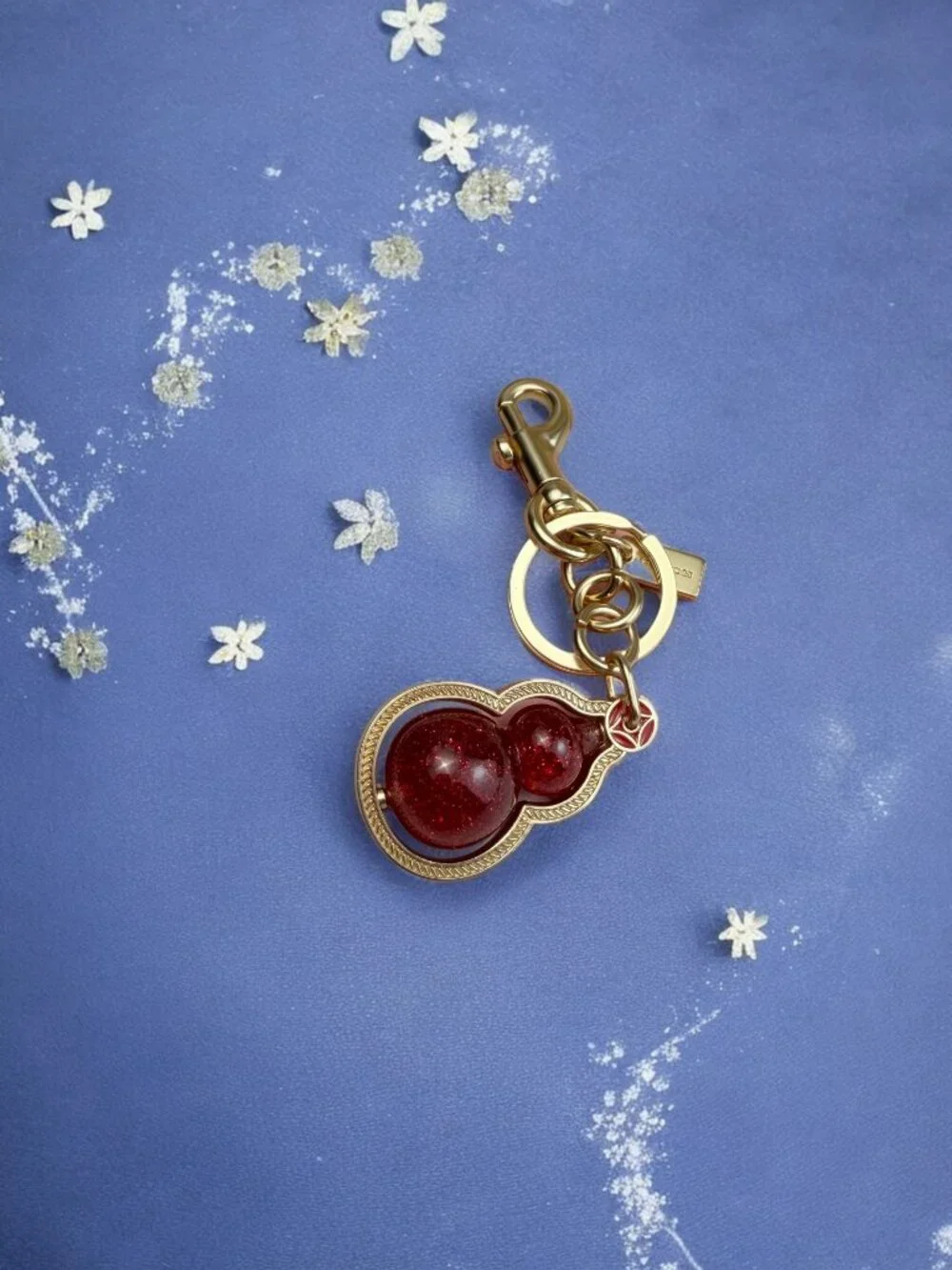 🌸Coach Elegant Red and Gold Keychain